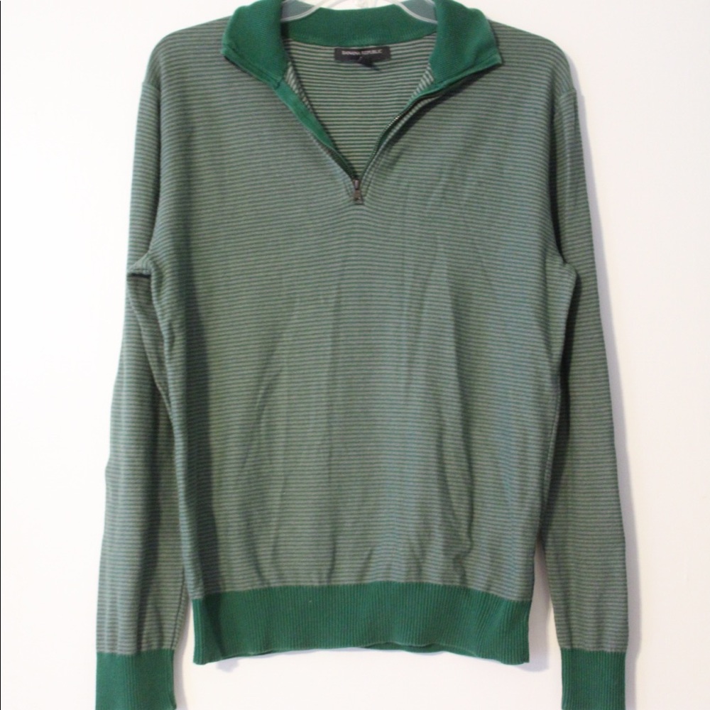 🆕LISTING: BANANA REPUBLIC STRIPED HALF ZIP